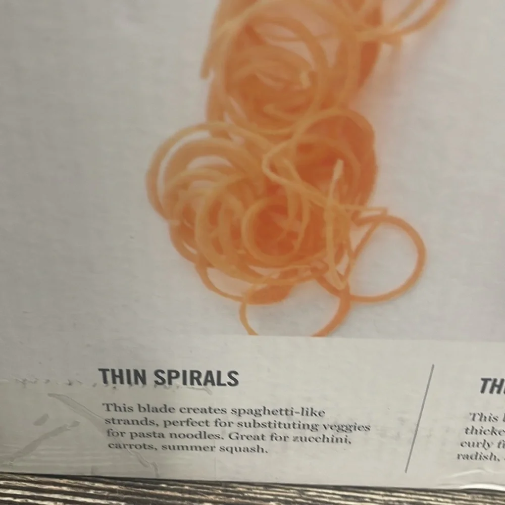 Marta Steward table spiralizer